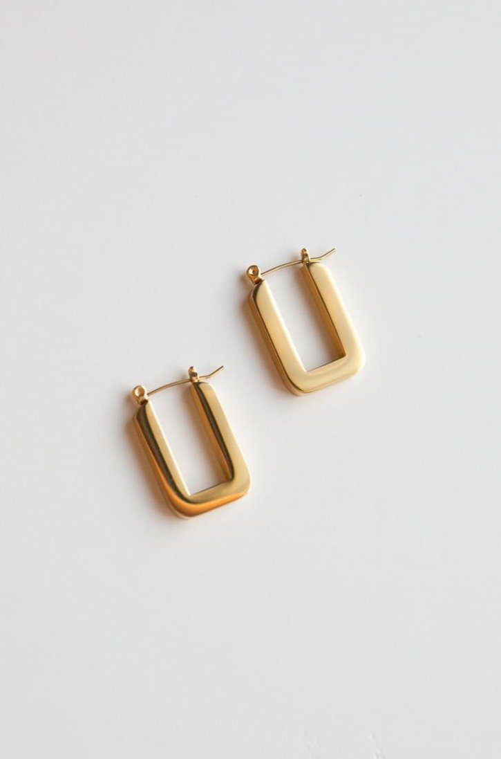 Geometric U-shaped Green Color Hoop Earrings – Aferando